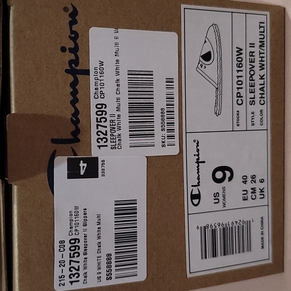 Champion ✦ White Logo Slippers ✦ Sleepover II Chalk Knit Cushioned House Shoes 9 - Picture 9 of 12